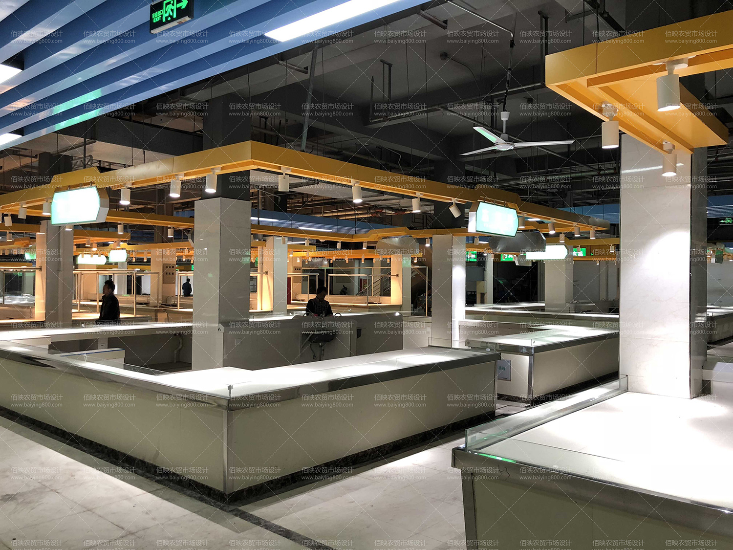 场内含柜台设置布局技巧